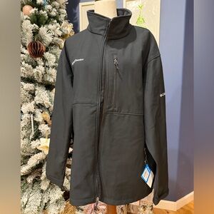 Columbia Men's Black Softshell Jacket